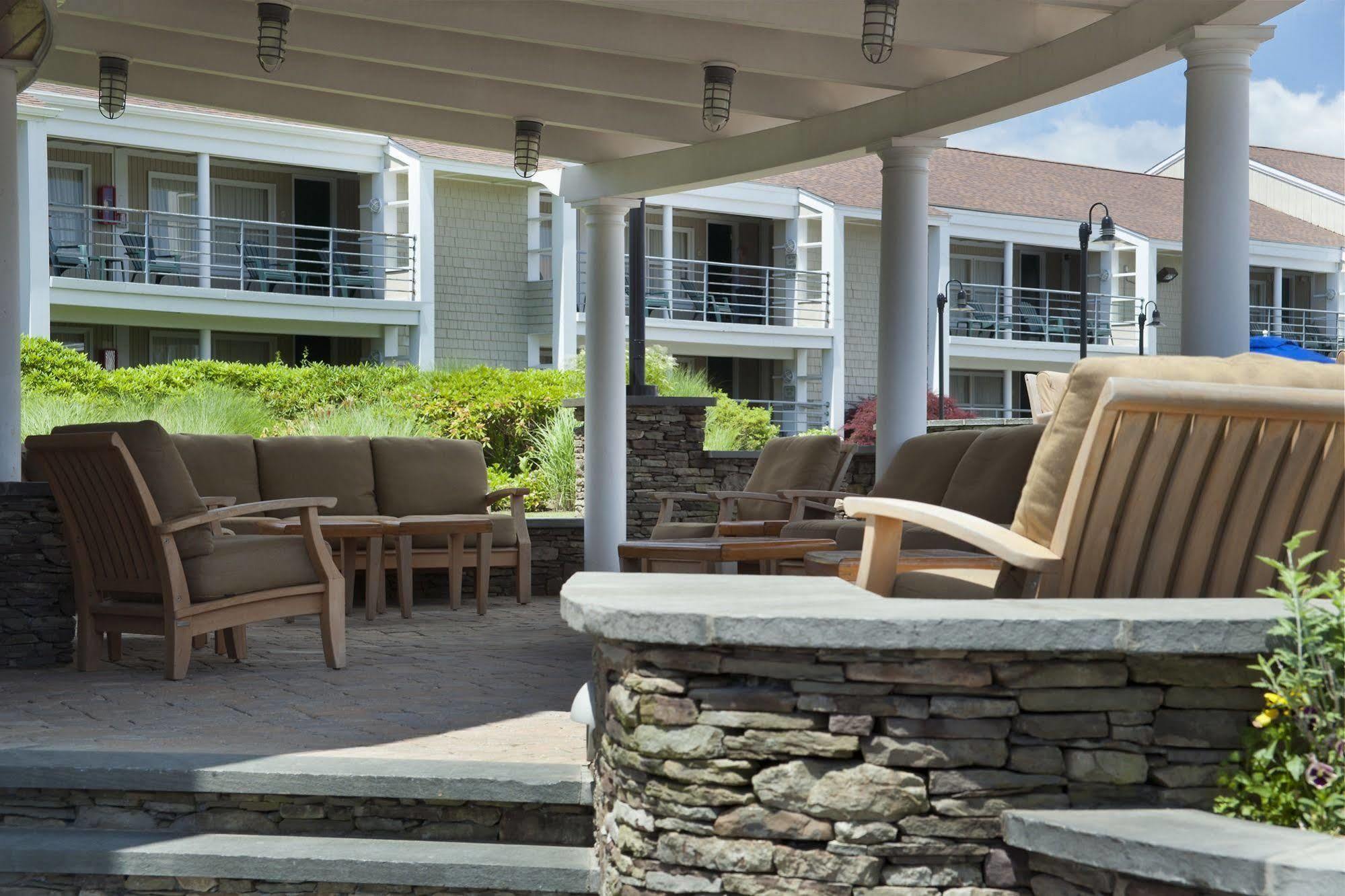 Hyannis Harbor Hotel (Adults Only) Ngoại thất bức ảnh